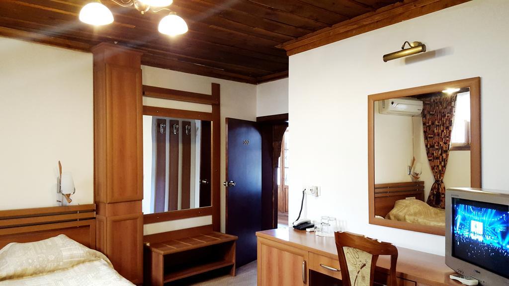 Chakarova Guest House Sliven Room photo