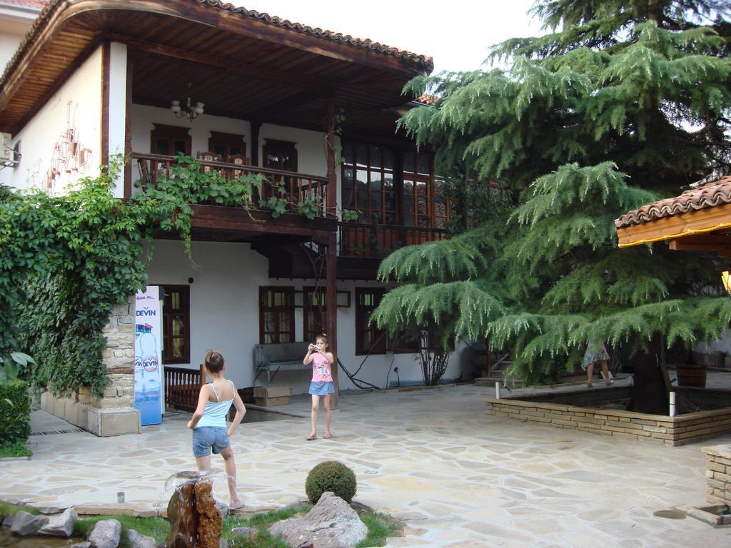 Chakarova Guest House Sliven Exterior photo